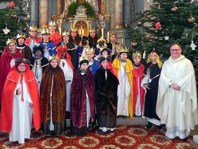 tl_files/kirche_sinngrund/dateien/bilder/wildflecken/Sternsinger 2019.jpg